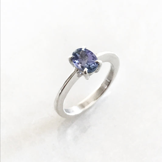 Anello con TANZANITE