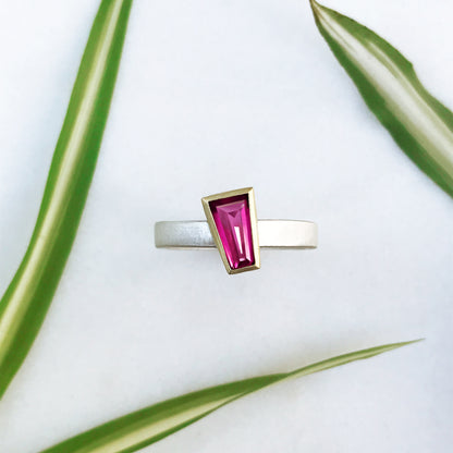 Anello REBEL con tormalina rosa