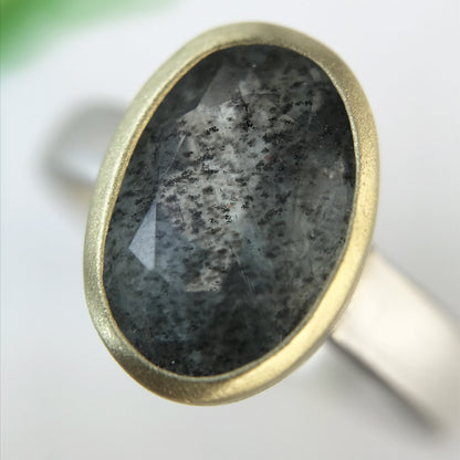 Anello REBEL con acquamarina scura