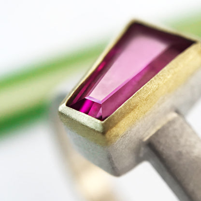 Anello REBEL con tormalina rosa