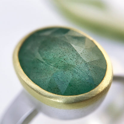 Anello REBEL con smeraldo