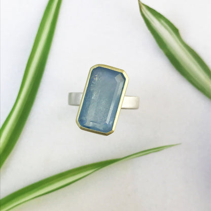 anello REBEL con acquamarina rettangolare