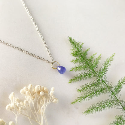 Collana con goccia in Tanzanite e oro